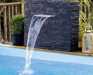 cascade-design-de-piscine-en-acrylique-transparent-Niagara-LED-Acrylic-Ubbink