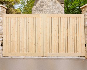 Portail battant en bois OSTEND | 350 x 180 cm | Bois pin brut