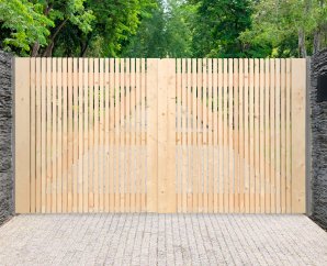 Portail battant en bois ANTWERP | 300 x 180 cm | Bois pin brut