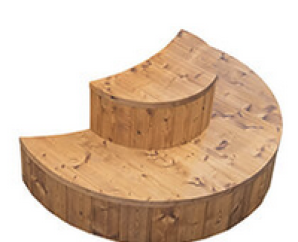 Escalier demi-circulaire pour bain nordique en Thermowood Baltresto